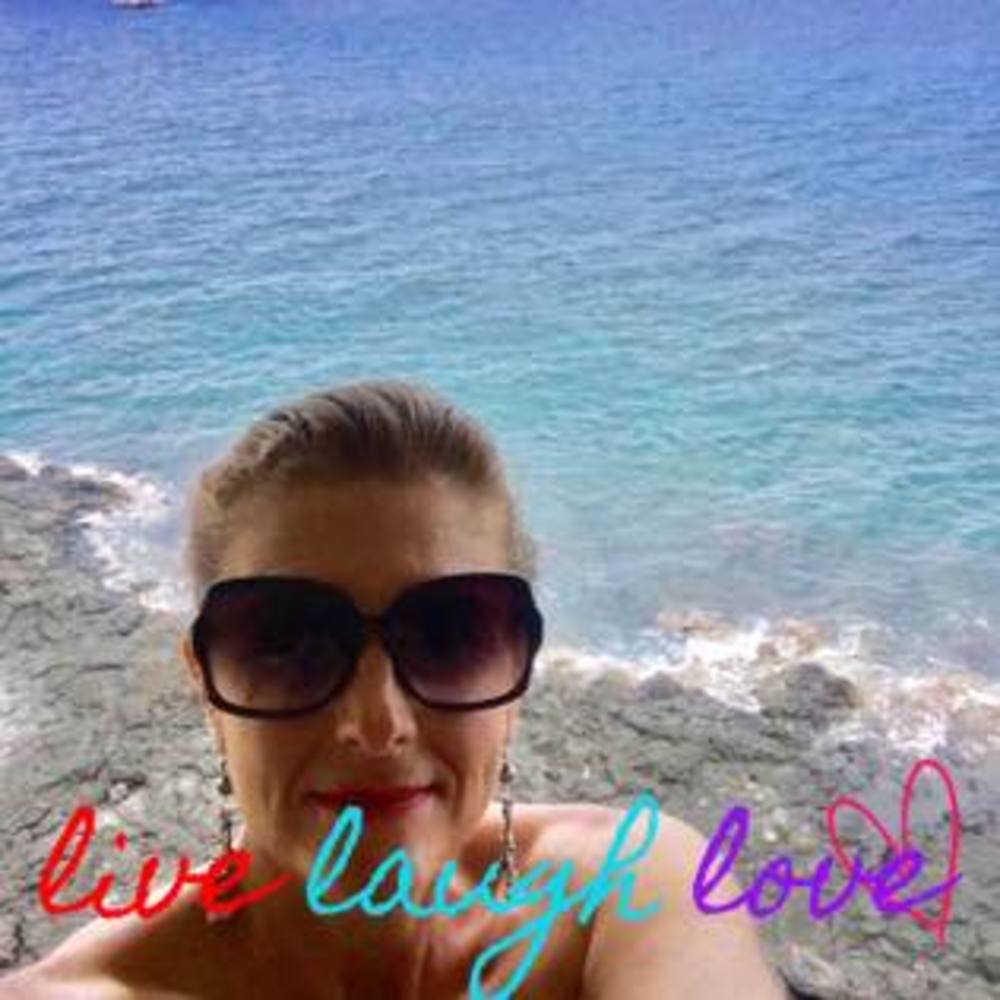 Meet your Posher, Traci